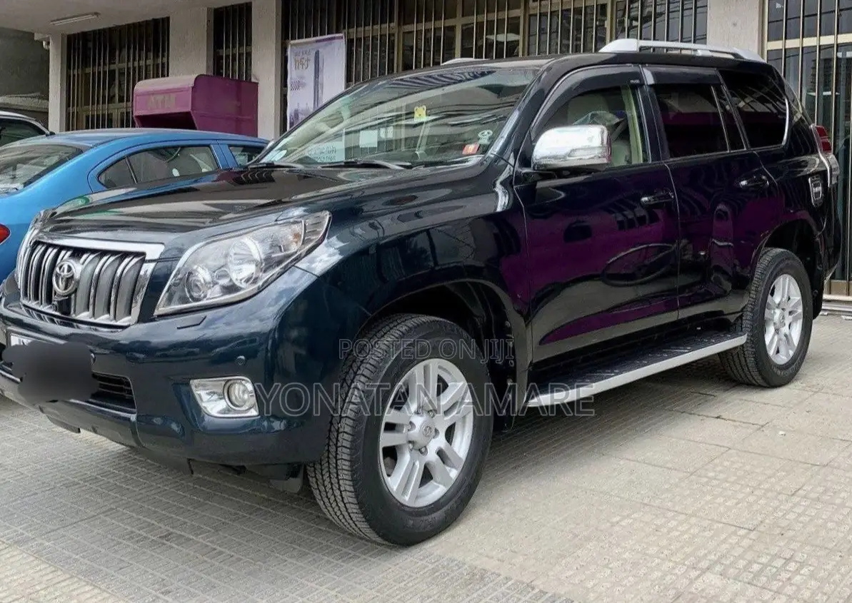 Toyota Land Cruiser Prado 2012 Black