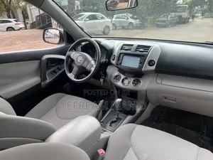 Toyota RAV4 2008 Silver