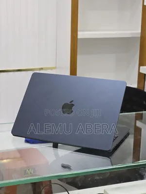 New Laptop Apple MacBook Air 2025 M4 13-inch 16GB Apple M4 SSD 256GB