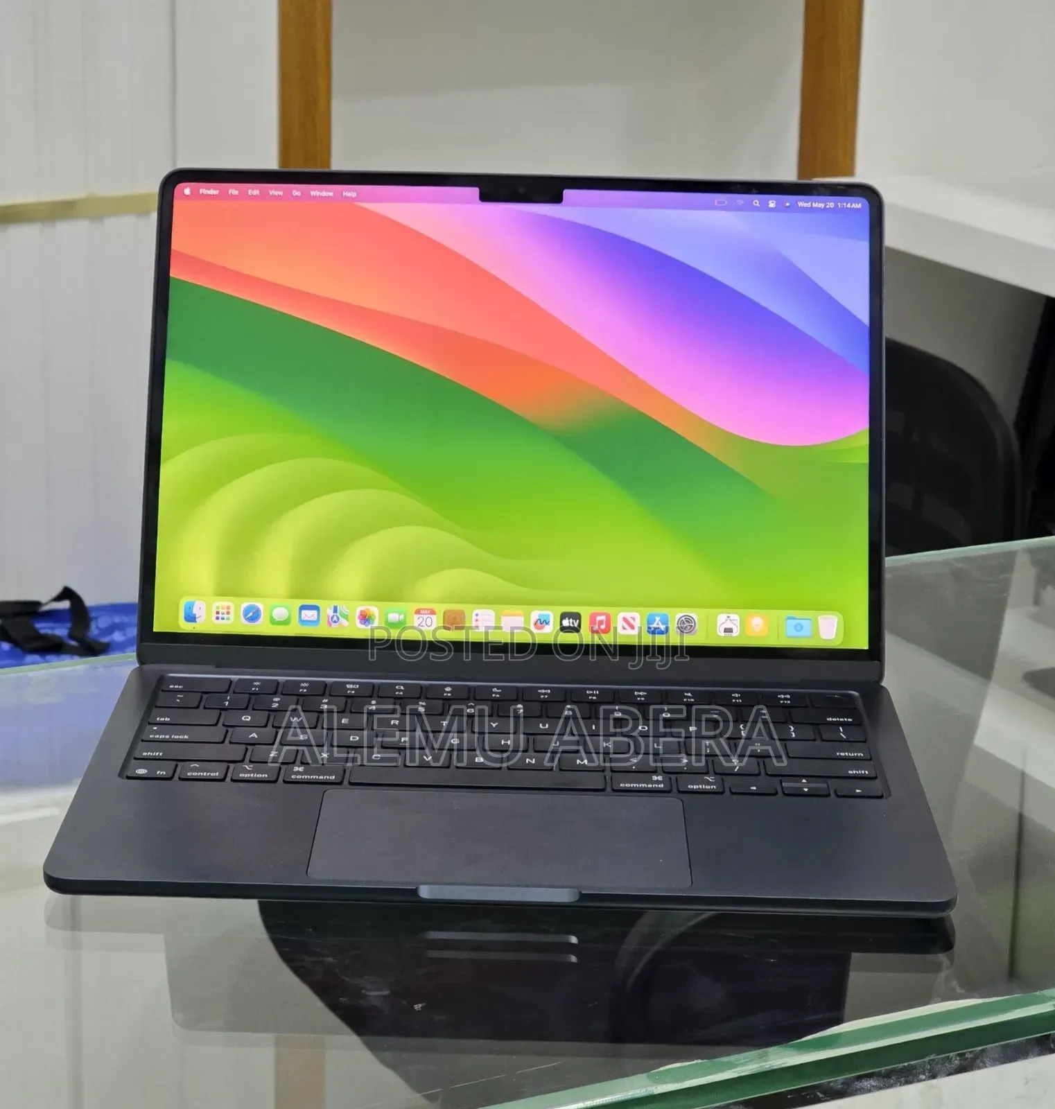 New Laptop Apple MacBook Air 2025 M4 13-inch 16GB Apple M4 SSD 256GB