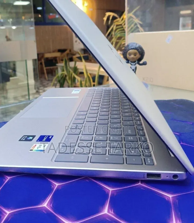 New Laptop HP Stream Notebook 16GB Intel Core i7 SSD 1T