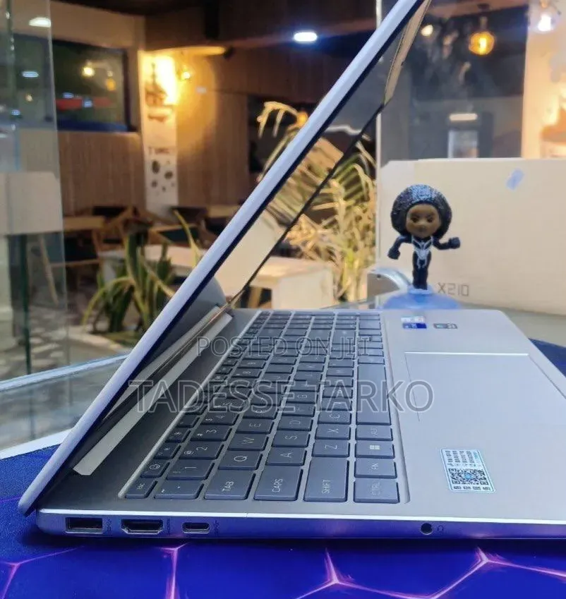 New Laptop HP Stream Notebook 16GB Intel Core i7 SSD 1T