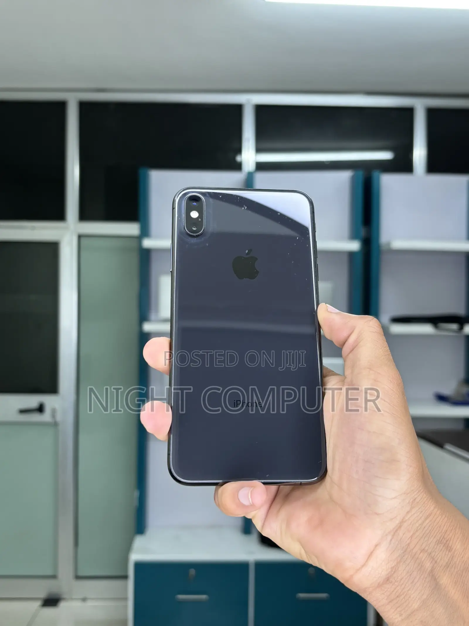 Apple iPhone XS Max 64 GB Black