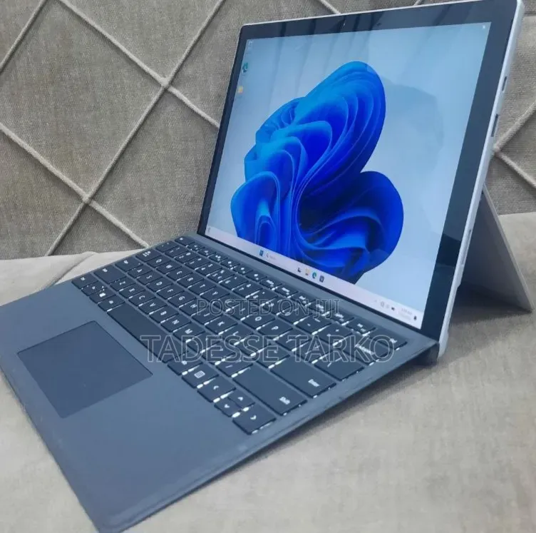 New Laptop Microsoft Surface Pro 7+ 16GB Intel Core i7 SSD 512GB