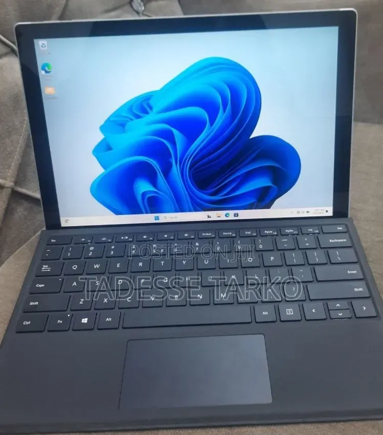 New Laptop Microsoft Surface Pro 7+ 16GB Intel Core i7 SSD 512GB