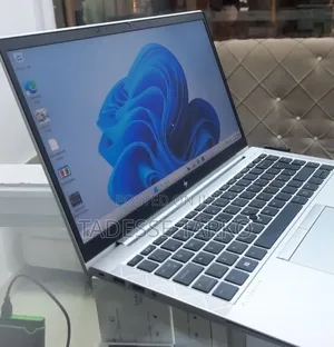New Laptop HP EliteBook 840 G8 16GB Intel Core i5 SSD 512GB