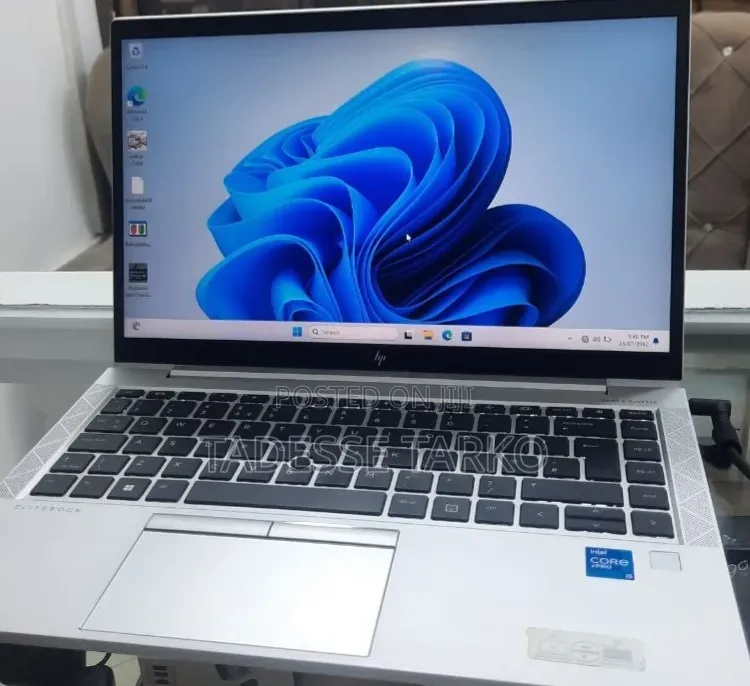New Laptop HP EliteBook 840 G8 16GB Intel Core i5 SSD 512GB