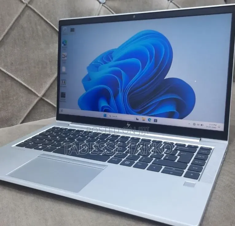 New Laptop HP EliteBook 840 G8 16GB Intel Core i7 SSD 512GB