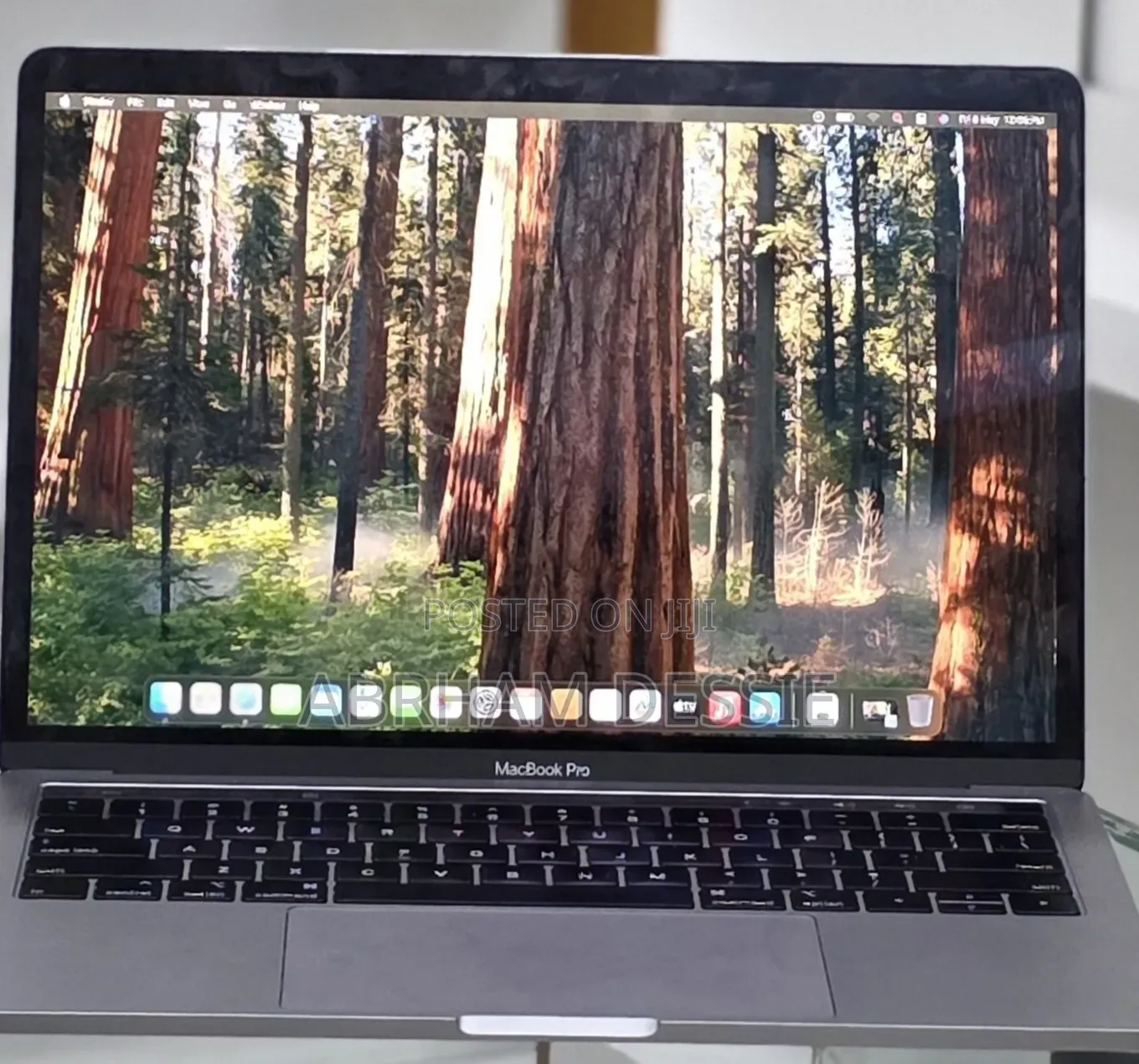 New Laptop Apple MacBook Pro 2019 16GB Intel Core i7 SSD 256GB