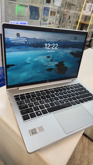 New Laptop HP EliteBook 640 G9 16GB Intel Core i7 SSD 512GB