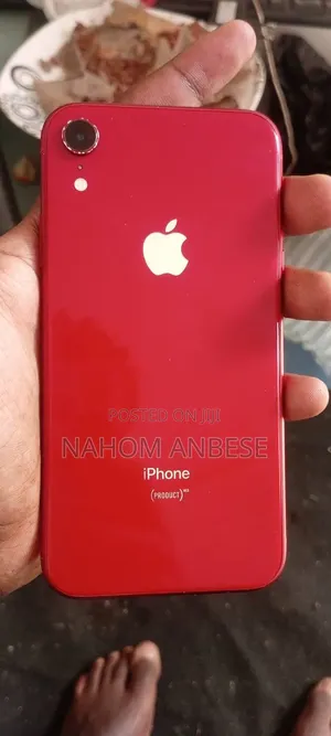 Apple iPhone XR 128 GB Red