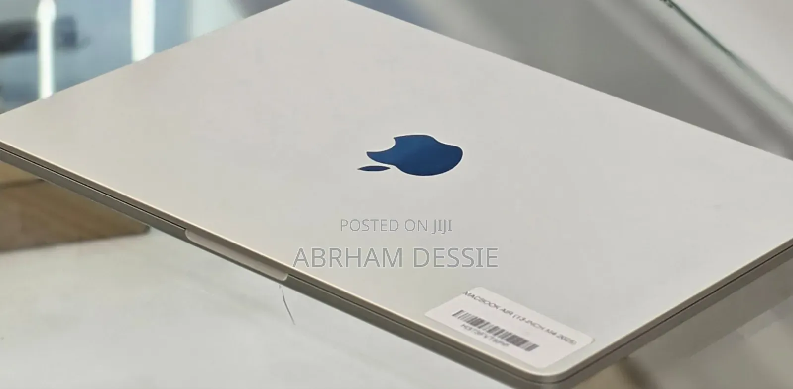 New Laptop Apple MacBook Air 2025 M4 13-inch 16GB Apple M4 SSD 256GB