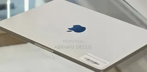 New Laptop Apple MacBook Air 2025 M4 13-inch 16GB Apple M4 SSD 256GB