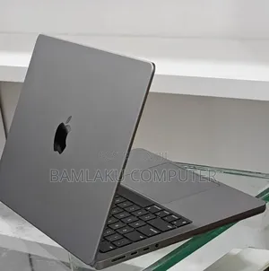 New Apple MacBook Pro 2023 M3 Pro 14-inch 8GB Apple M3 Pro SSD 512GB