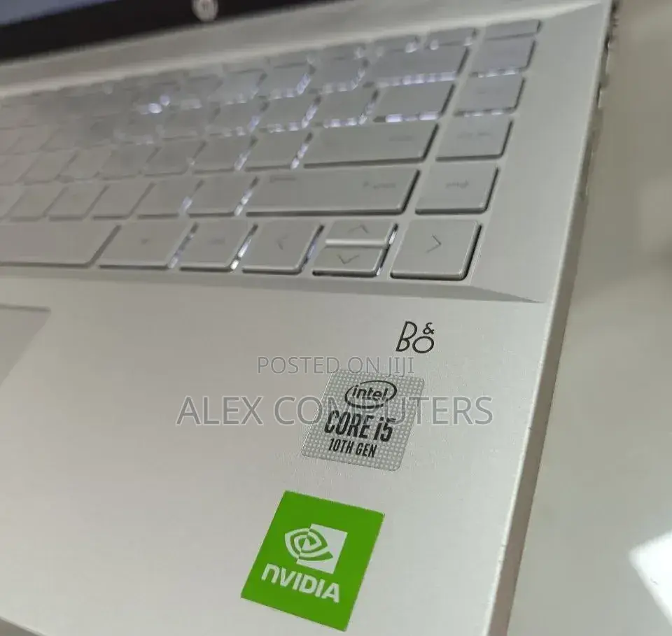 New Laptop HP Pavilion 15 8GB Intel Core i5 SSD 512GB