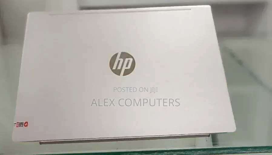 New Laptop HP Pavilion 15 8GB Intel Core i5 SSD 512GB