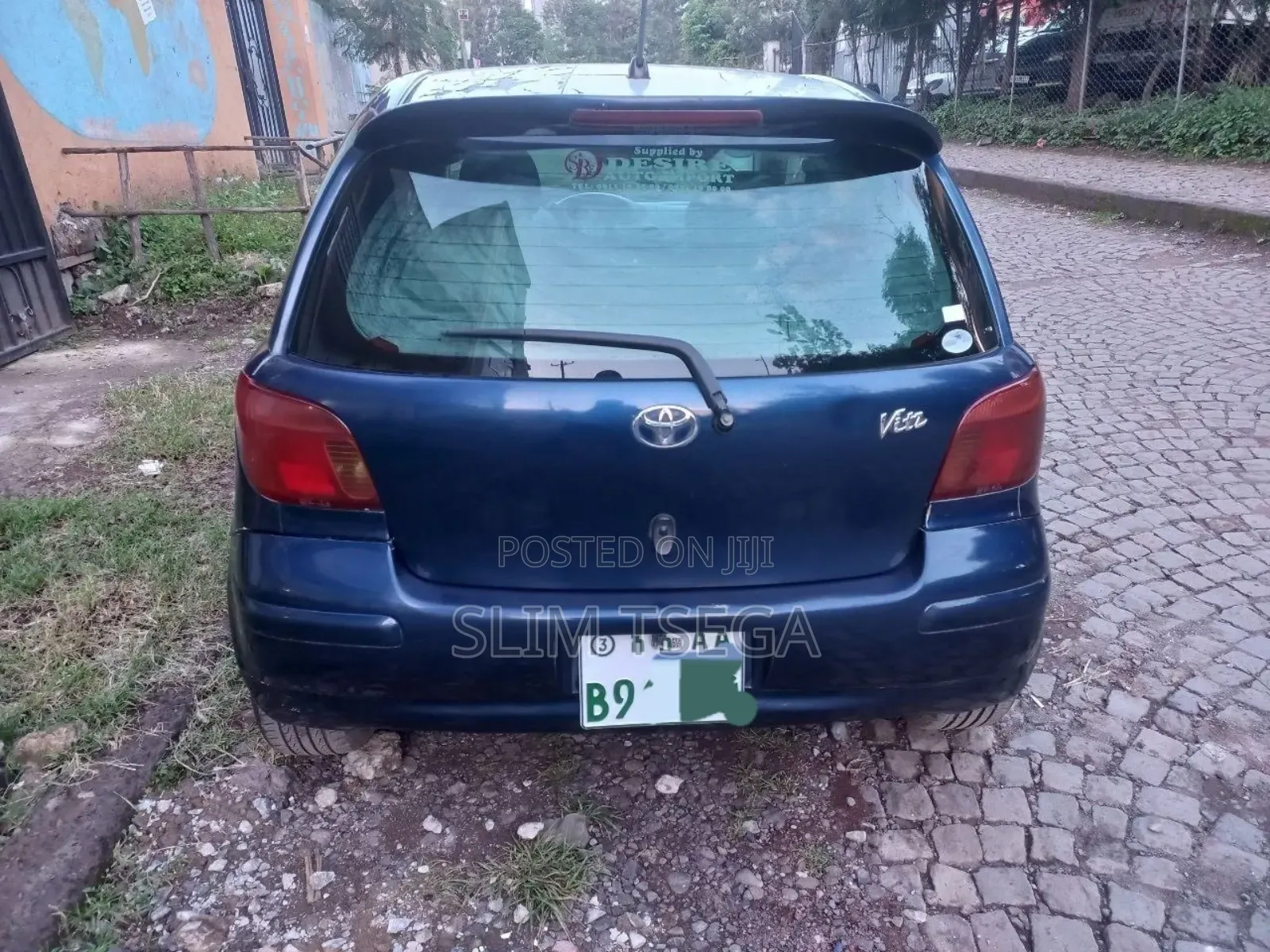 Toyota Vitz 2004 Green