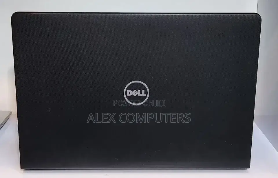 New Laptop Dell Vostro 1015 8GB Intel Core i5 HDD 500GB