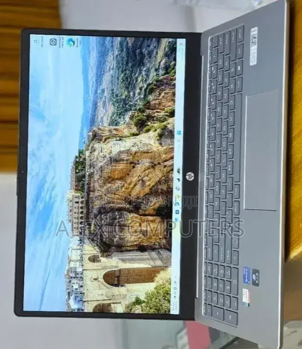 New Laptop HP Stream Notebook 16GB Intel Core i7 SSD 1T