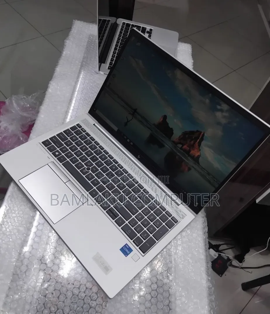 New Laptop HP EliteBook 850 G8 16GB Intel Core i5 SSD 512GB