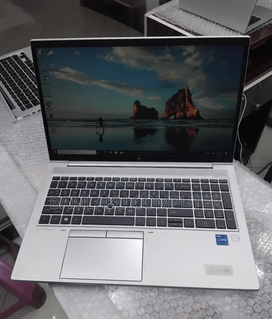New Laptop HP EliteBook 850 G8 16GB Intel Core i5 SSD 512GB