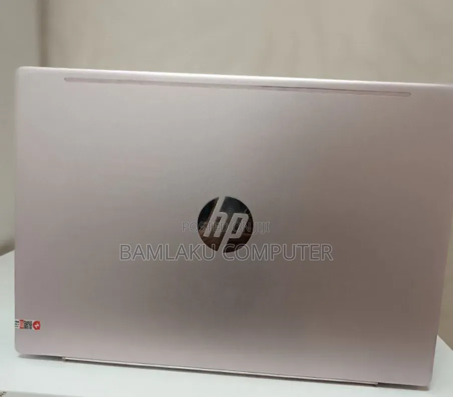 New Laptop HP Pavilion 15 8GB Intel Core i5 SSD 512GB