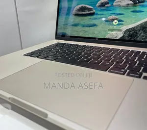 New Laptop Apple MacBook Air 2025 M4 15-inch 16GB Apple M4 SSD 256GB