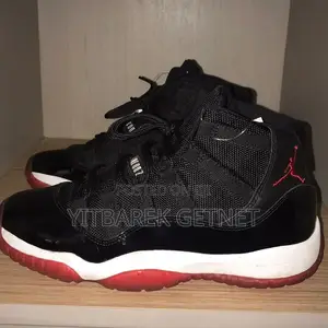 Air Jordan 11
