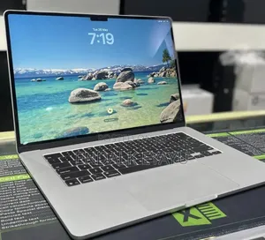 New Laptop Apple MacBook Air 2025 M4 15-inch 24GB Apple M4 SSD 512GB