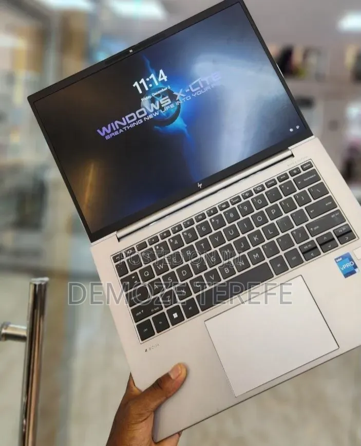 New Laptop HP ZBook 14 16GB Intel Core i7 SSD 512GB