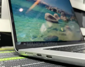 New Laptop Apple MacBook Air 2025 M4 15-inch 24GB Apple M4 SSD 512GB