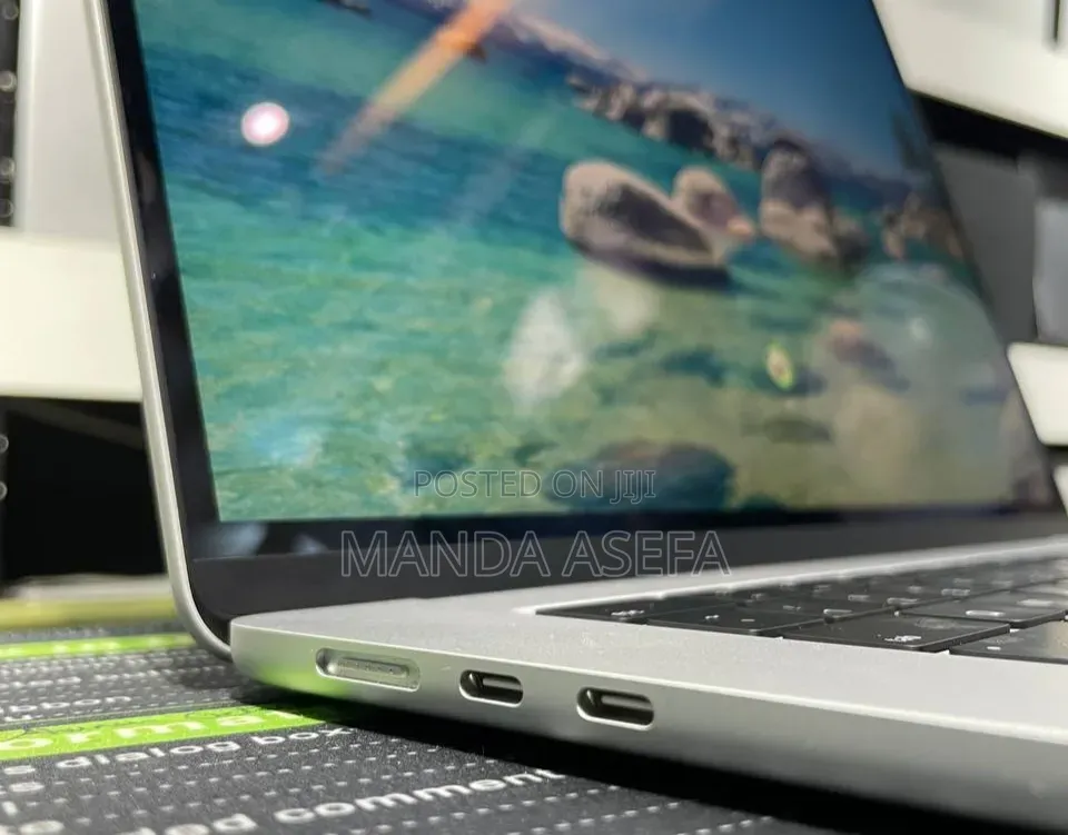 New Laptop Apple MacBook Air 2025 M4 15-inch 24GB Apple M4 SSD 512GB