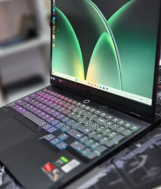 New Laptop Lenovo Legion 5 16GB AMD Ryzen 7 SSD 512GB