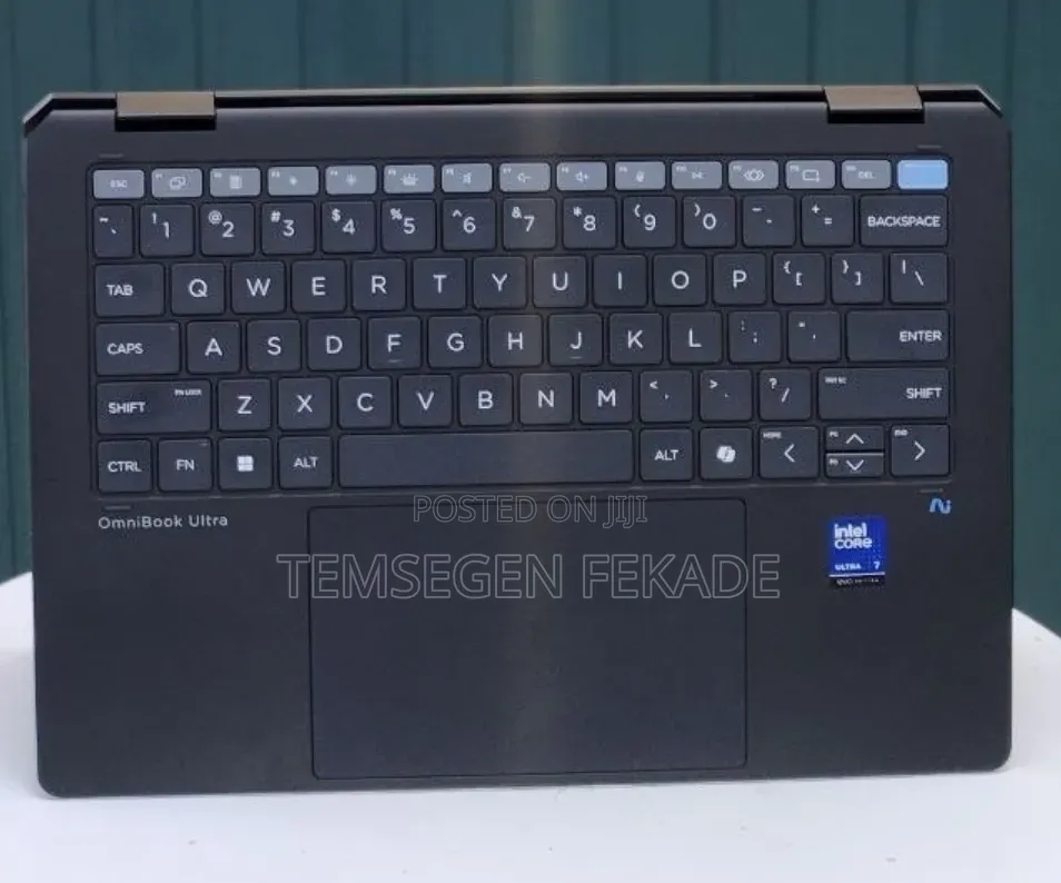 New Laptop HP OmniBook Ultra Flip 14" 16GB Intel Core Ultra 7 SSD 1T