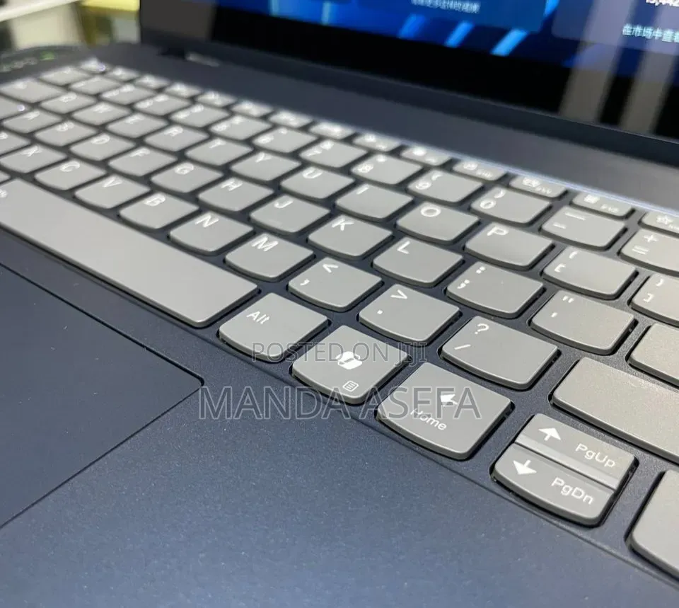 New Laptop Lenovo 16GB AMD SSD 1T