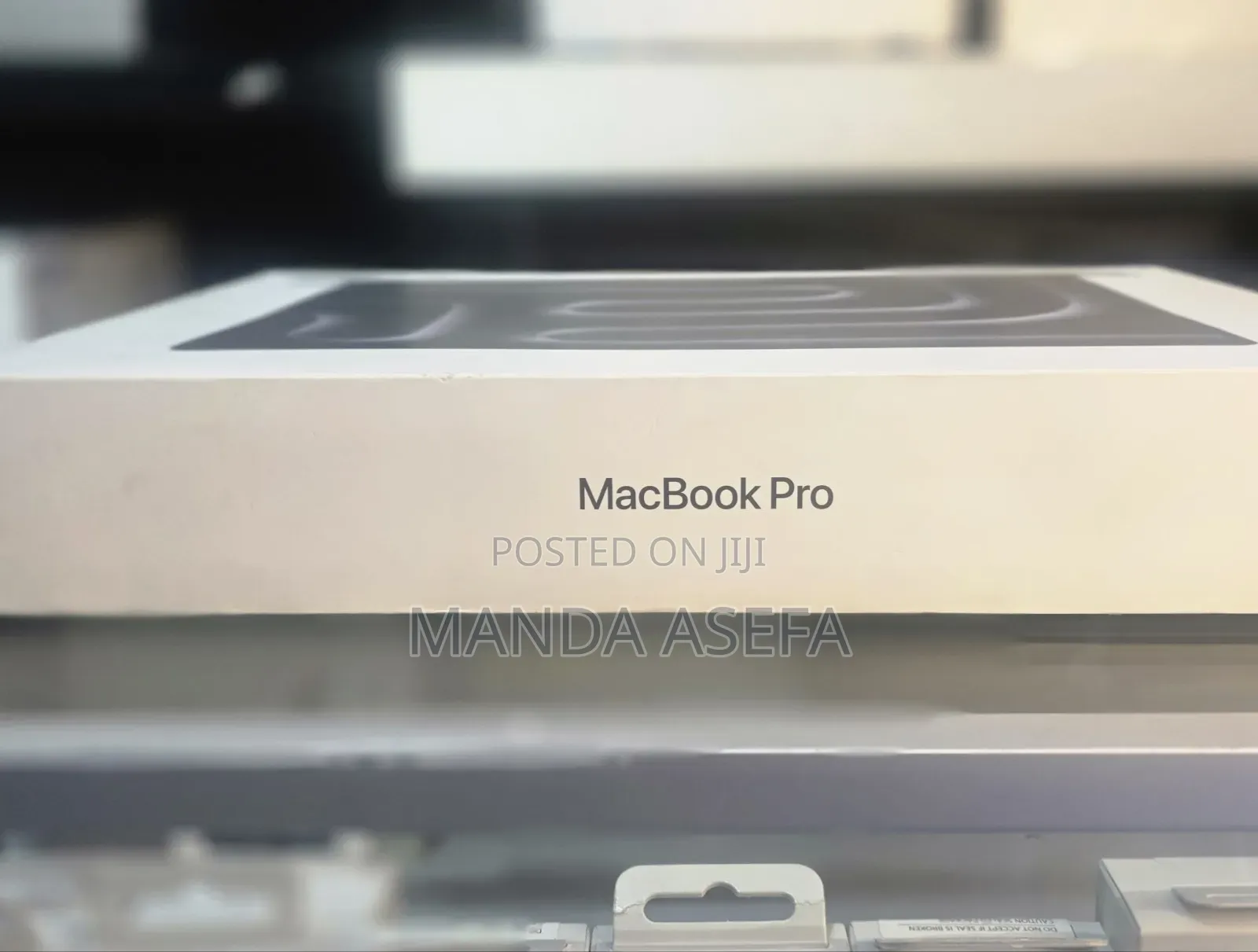 New Laptop Apple MacBook Pro 36GB Apple M3 Max SSD 1T