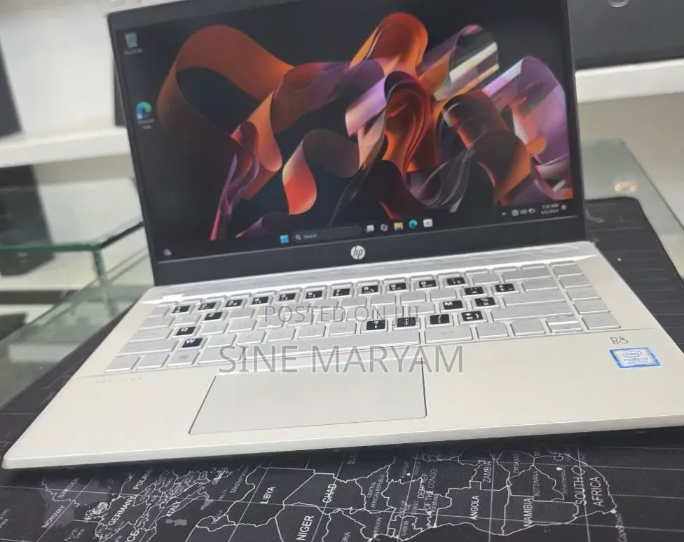 New Laptop HP Pavilion 14 8GB Intel Core i5 SSD 256GB