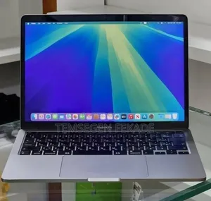 New Laptop Apple MacBook Pro 2020 8GB Intel Core i5 SSD 512GB