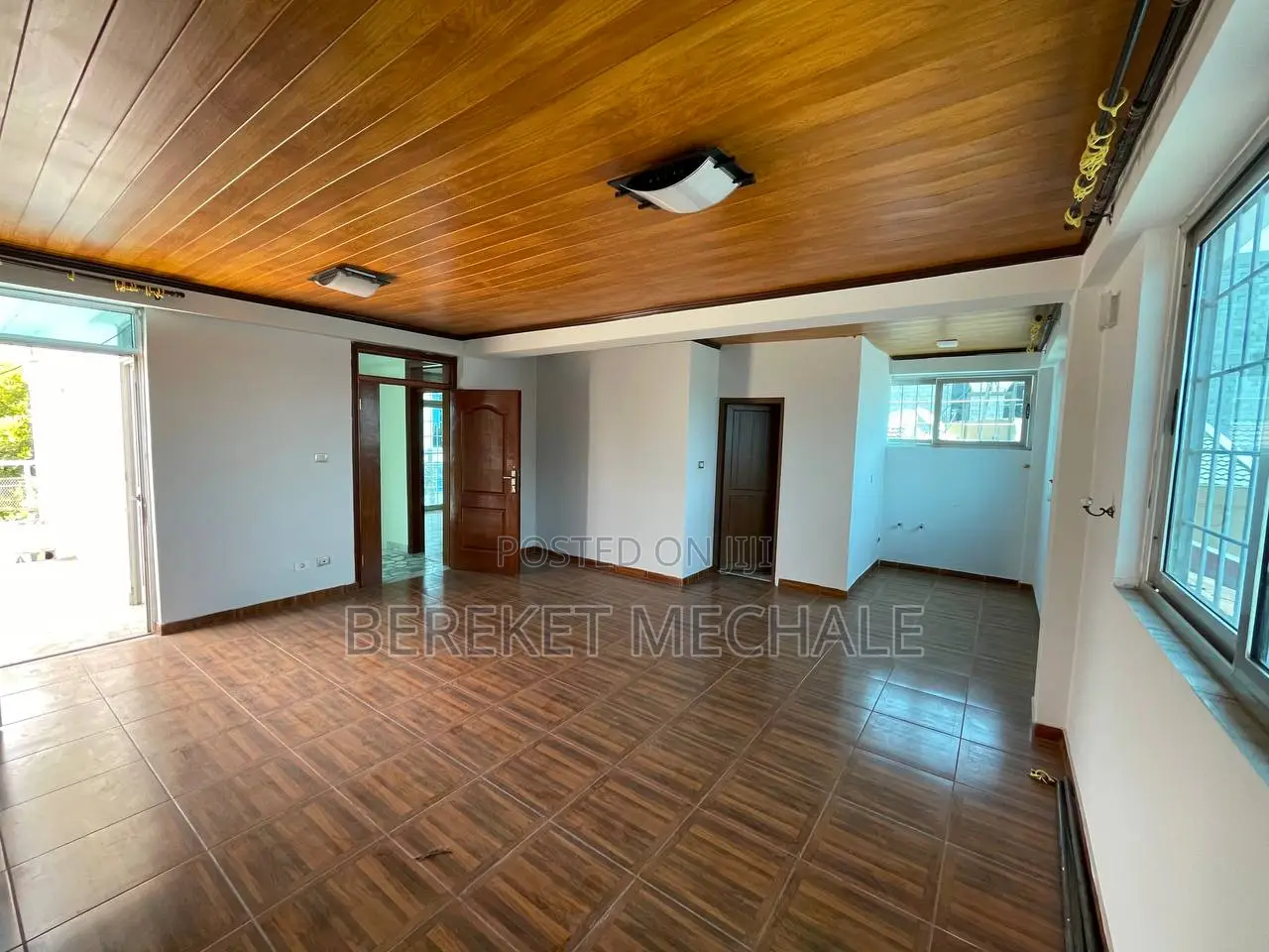 10bdrm House in Bole for rent