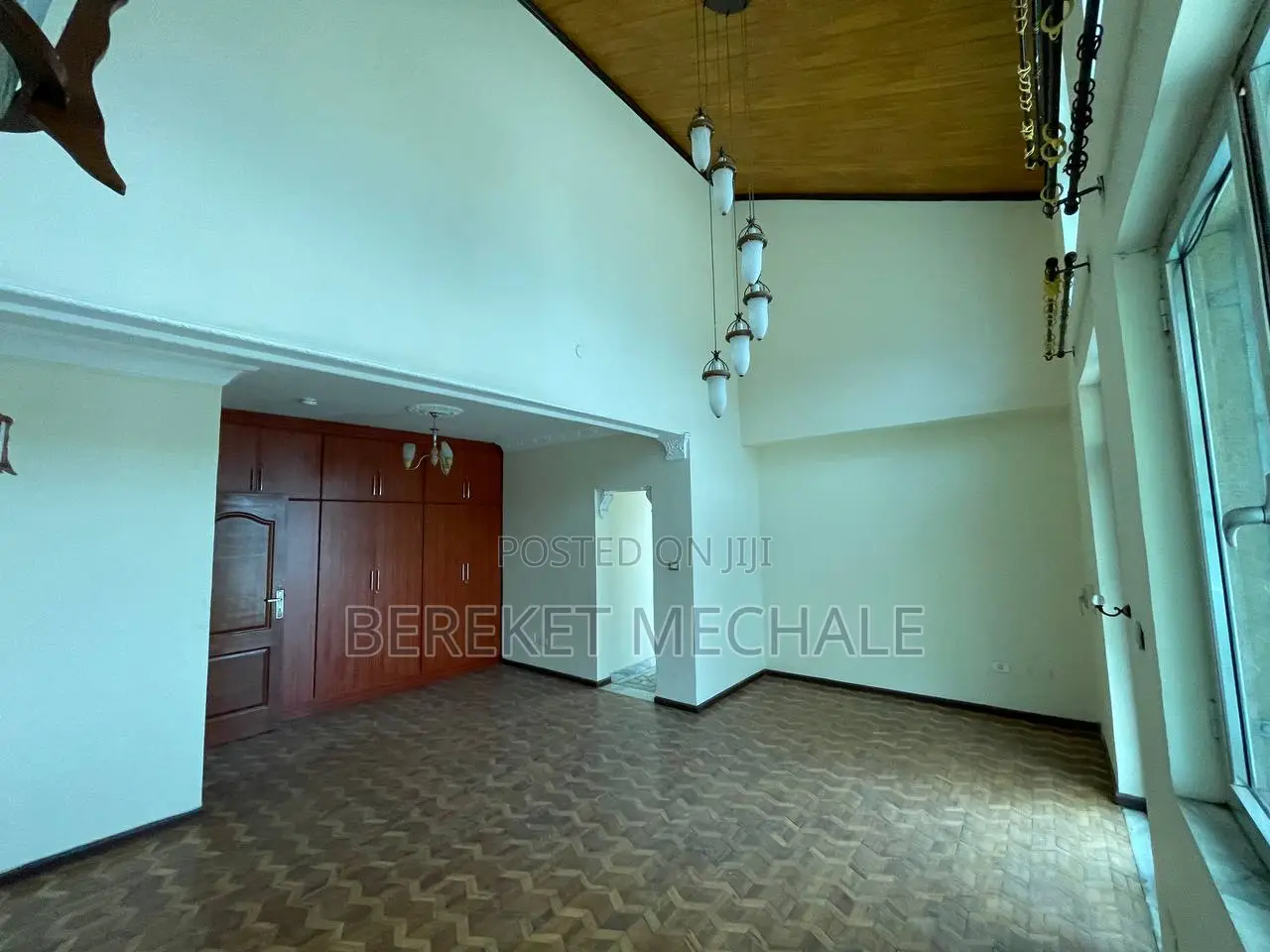 10bdrm House in Bole for rent