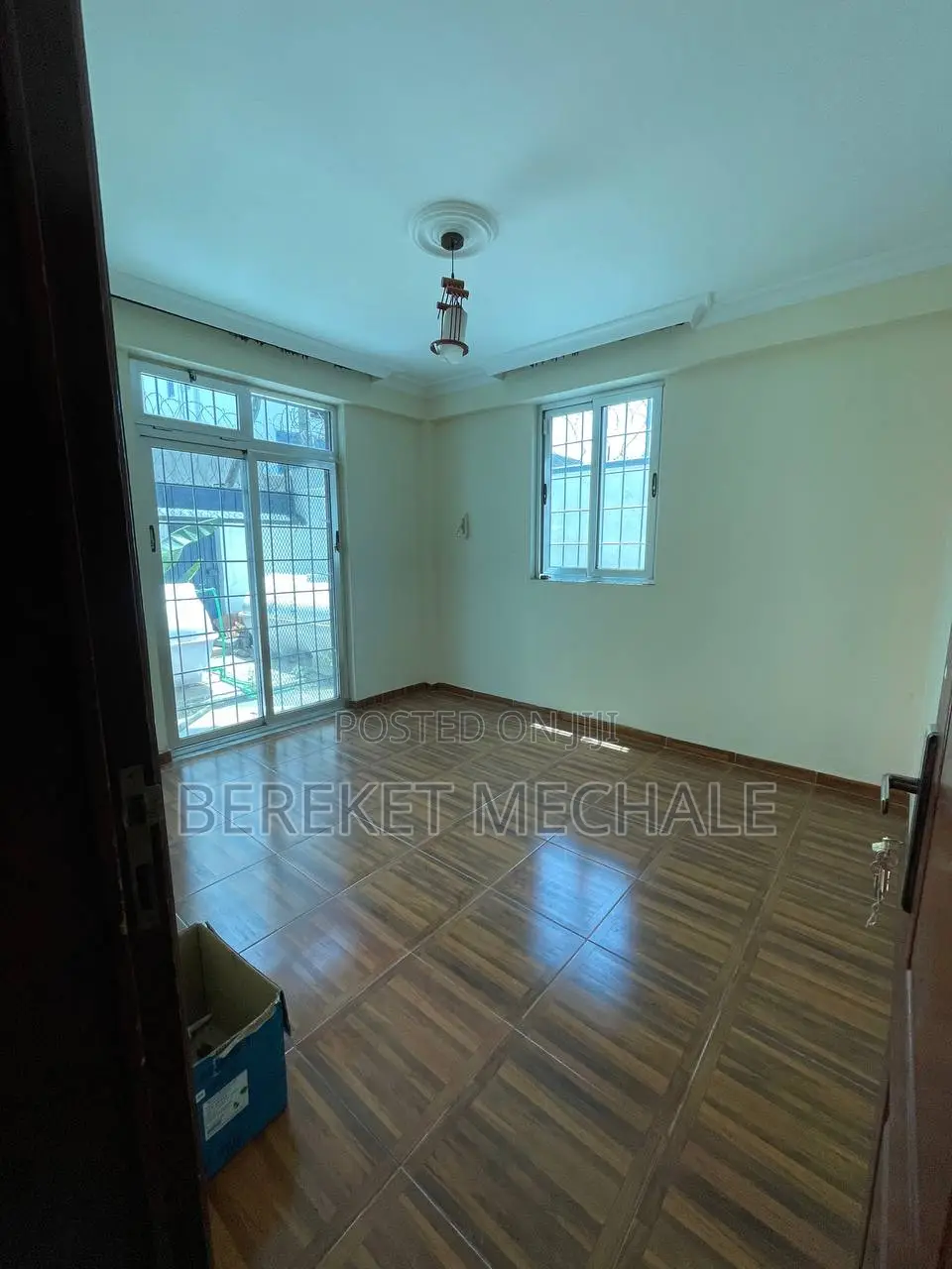 10bdrm House in Bole for rent