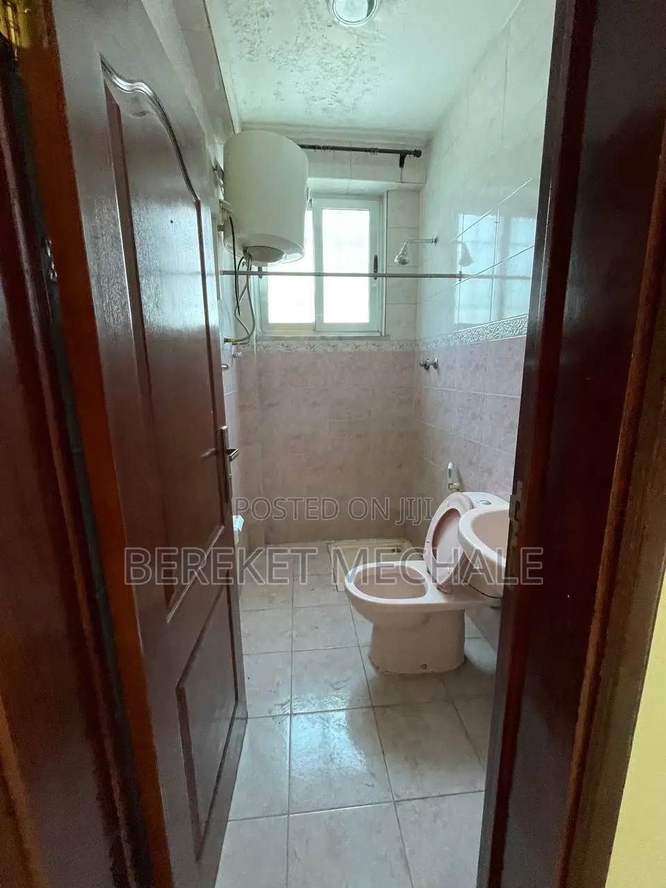 10bdrm House in Bole for rent
