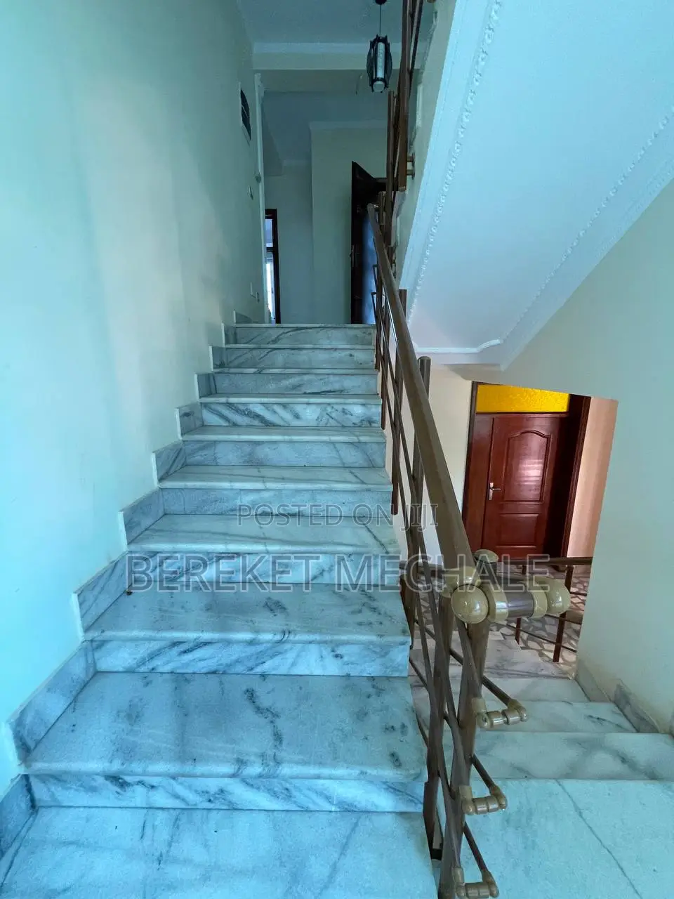 10bdrm House in Bole for rent