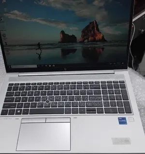 New Laptop HP EliteBook 850 G8 16GB Intel Core i5 SSD 512GB