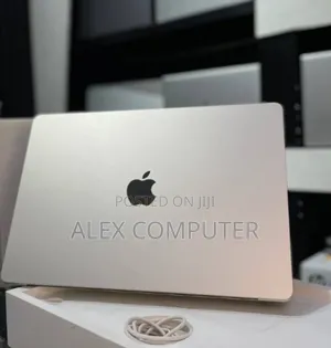 New Laptop Apple MacBook Air 2025 M4 15-inch 16GB Apple M4 SSD 256GB