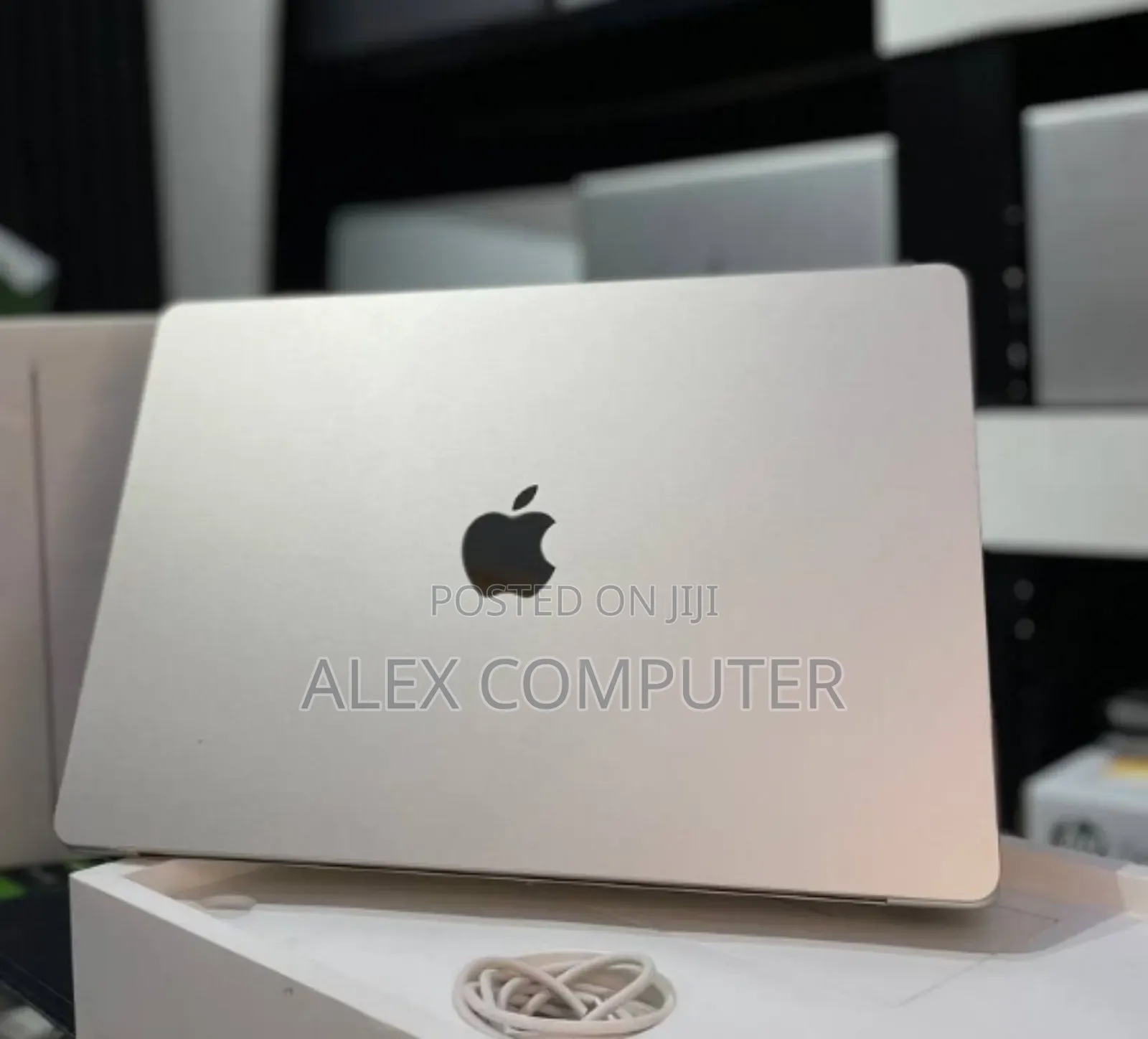 New Laptop Apple MacBook Air 2025 M4 15-inch 16GB Apple M4 SSD 256GB