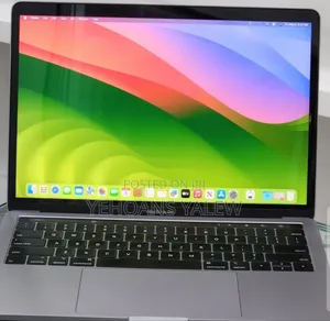 New Laptop Apple MacBook Pro 2019 16GB Intel Core i7 SSD 256GB
