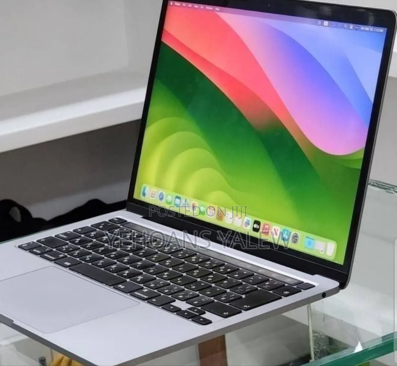 New Laptop Apple MacBook Pro 2020 8GB Intel Core i5 SSD 512GB
