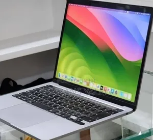 New Laptop Apple MacBook Pro 2020 8GB Intel Core i5 SSD 512GB