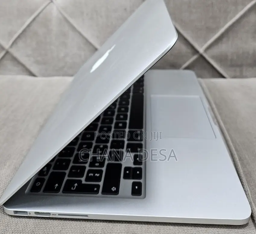 New Laptop Apple MacBook Pro 2015 8GB Intel Core i5 SSD 128GB